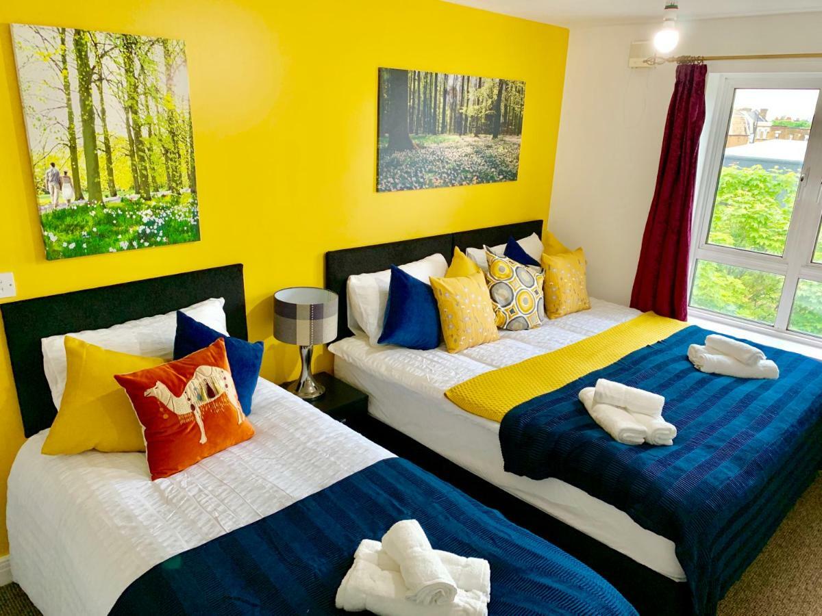 2 Bedrooms Modern Apartment, Lounge, Full Kitchen, Balcony, 5 Minutes Stratford Station Londres Exterior foto